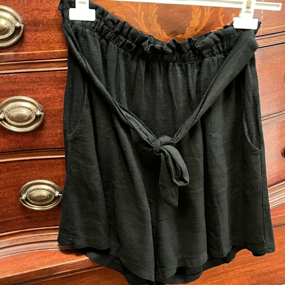 Linen Shorts - Picture 6 of 8